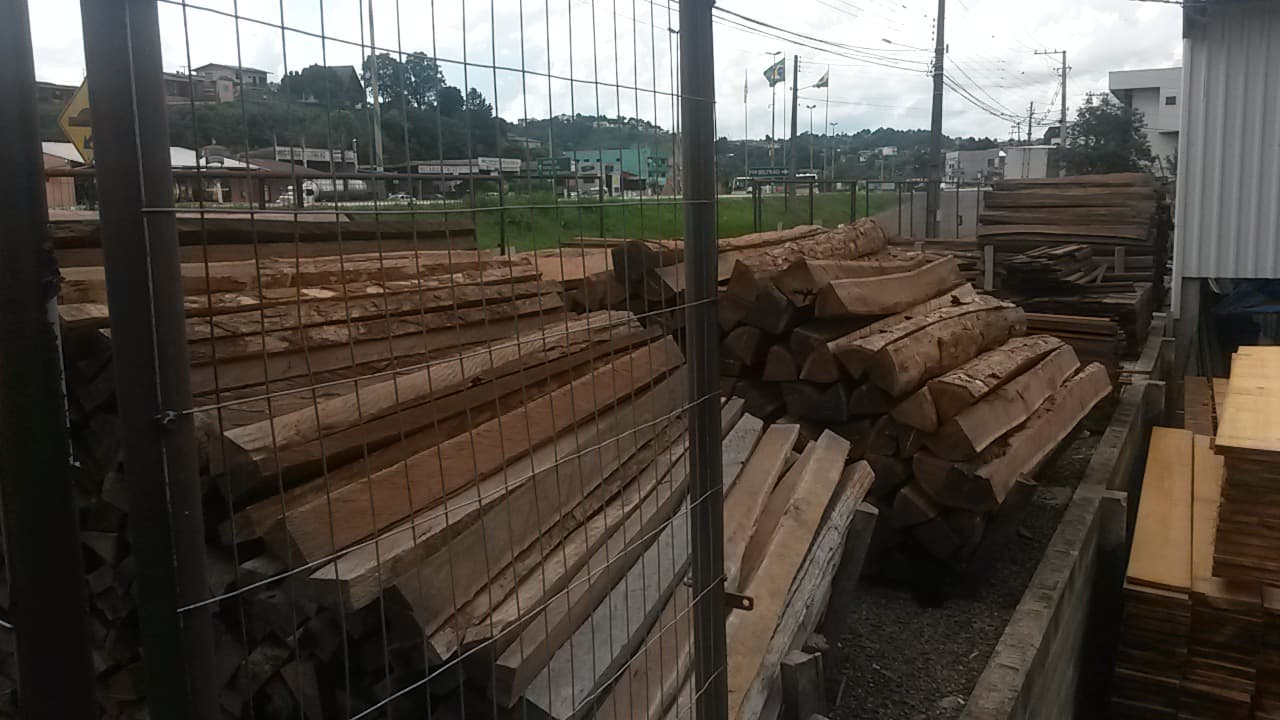 Madeira de Itaúba — Solano Madeiras